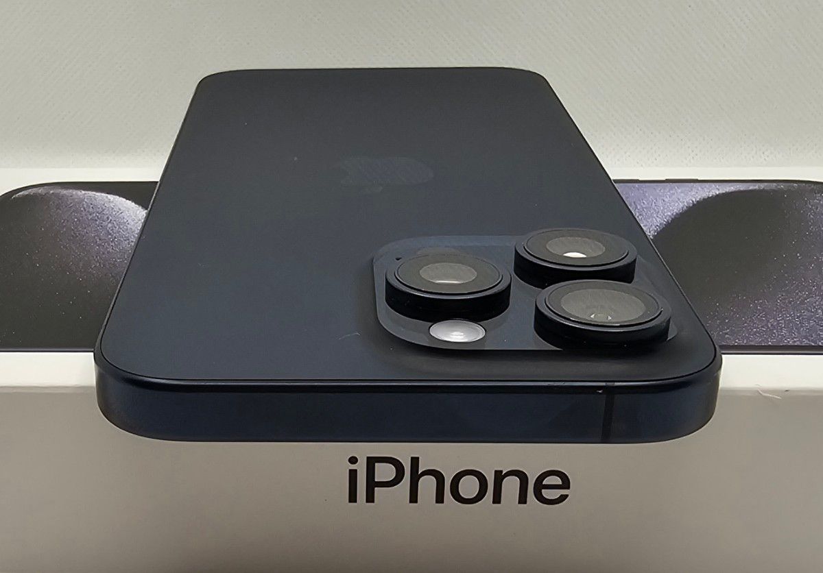 わけあり Apple iPhone15 Pro Max ブラックチタニウム 256GB わけあり Apple iPhone15 Pro Max ブラックチタニウム 256GB