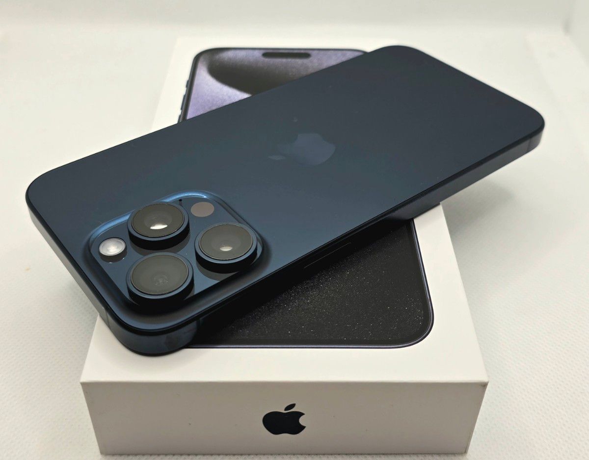 わけあり Apple iPhone15 Pro Max ブラックチタニウム 256GB わけあり Apple iPhone15 Pro Max ブラックチタニウム 256GB