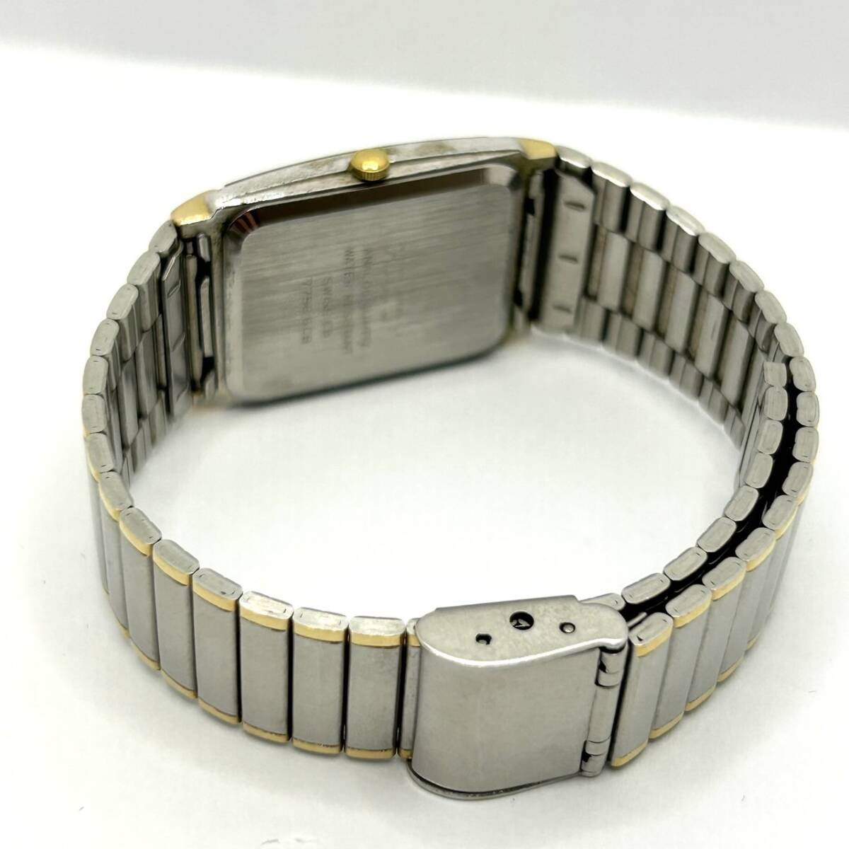 A 電池交換済み可動品 HILTON/ヒルトン 腕時計 クォーツ 黒文字 A 電池交換済み可動品 HILTON/ヒルトン 腕時計 クォーツ 黒文字