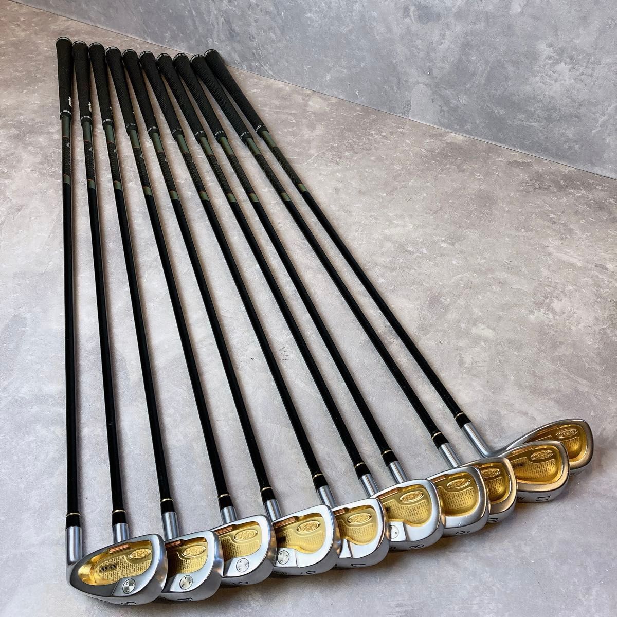 豪華10本 名器 HONMA ゴールド ツインマークス MG-818 3S 星3 豪華10本 名器 HONMA ゴールド ツインマークス MG-818 3S 星3