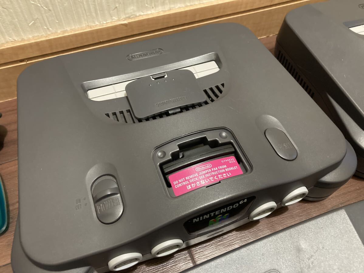 ☆全て動作品☆まとめて4台☆本体☆NINTENDO64☆コントローラーブロス2個☆ニンテンドー64☆任天堂☆オマケ多数☆の画像3