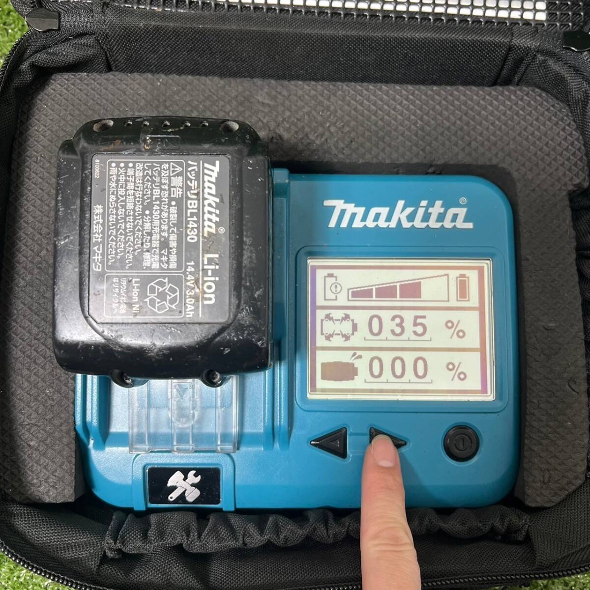 * анимация есть makita Makita заряжающийся takaST120D зарядное устройство DC18RB аккумулятор BL1430 2 шт работа хороший ..OK w0503-17