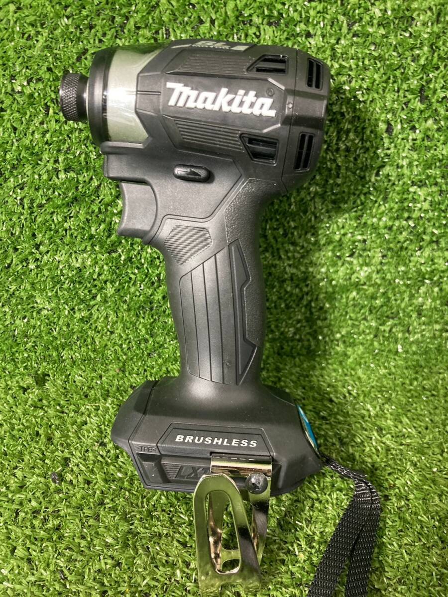 ★未使用品 マキタ makita 充電式 インパクトドライバ TD173D 本体 ケース付き ブラック 領収OK ｈ510-1_画像2