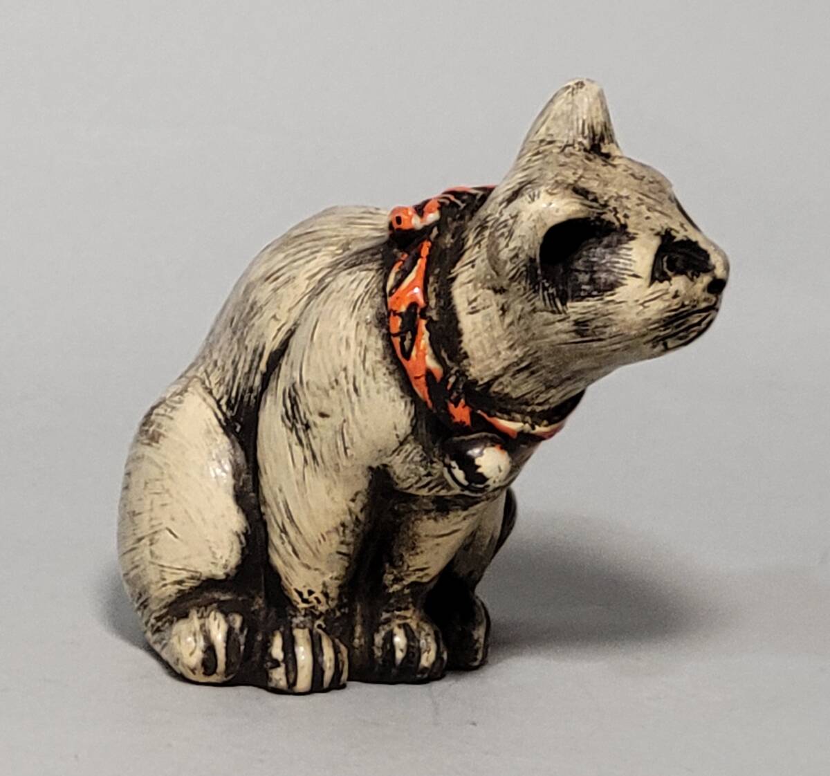 古美術柳　時代 萬古焼「山正」在銘 細密彫刻「鼠を狙う猫」人形 古萬古_画像3