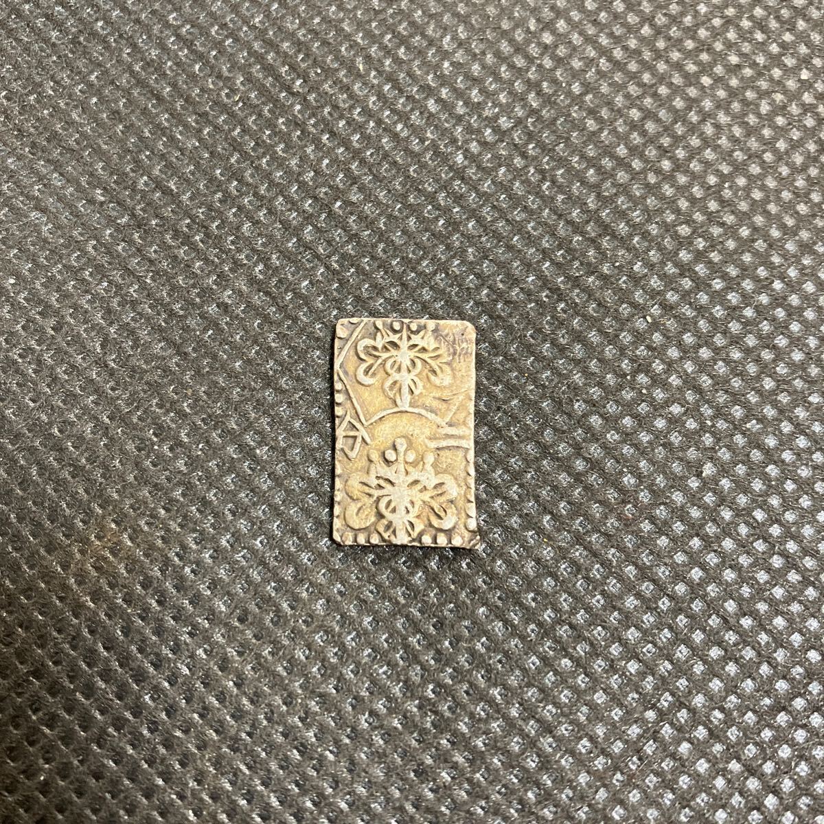  gold coin guarantee Meiji two minute stamp gold stamp collection collector collection goods Edo era ten thousand . curtain end two minute stamp gold old coin gold coin money 