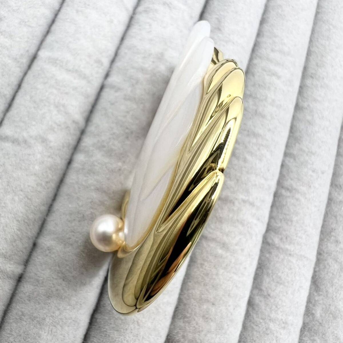 TASAKI 田崎真珠 スワン あこや マザーオブパール ブローチ TASAKI 田崎真珠 スワン あこや マザーオブパール ブローチ