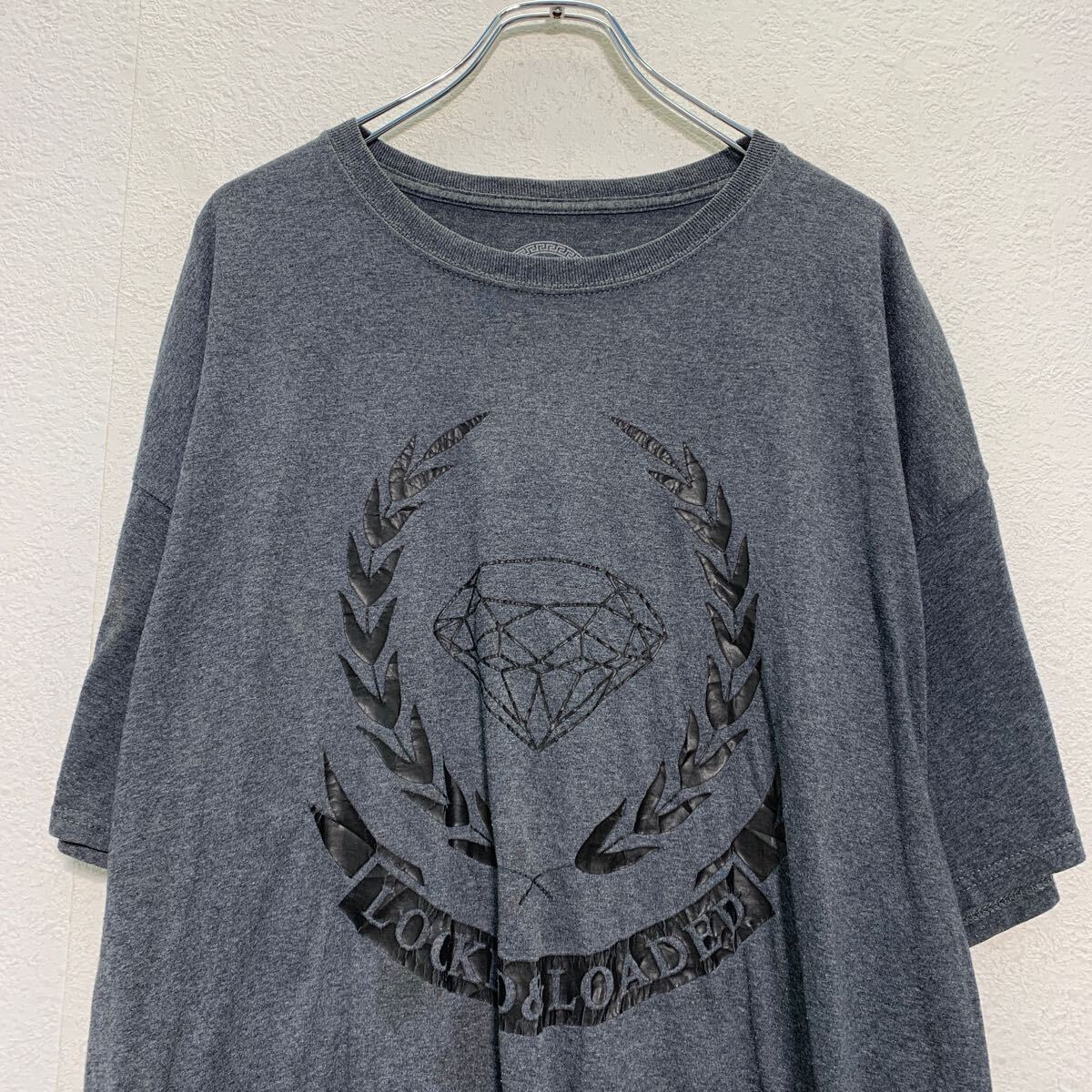 Locked Loaded 半袖 プリントTシャツ 3XL ダークグレー USA製 ビッグサイズ クルーネック 宝石 古着卸 アメリカ仕入 a605-6560_画像2