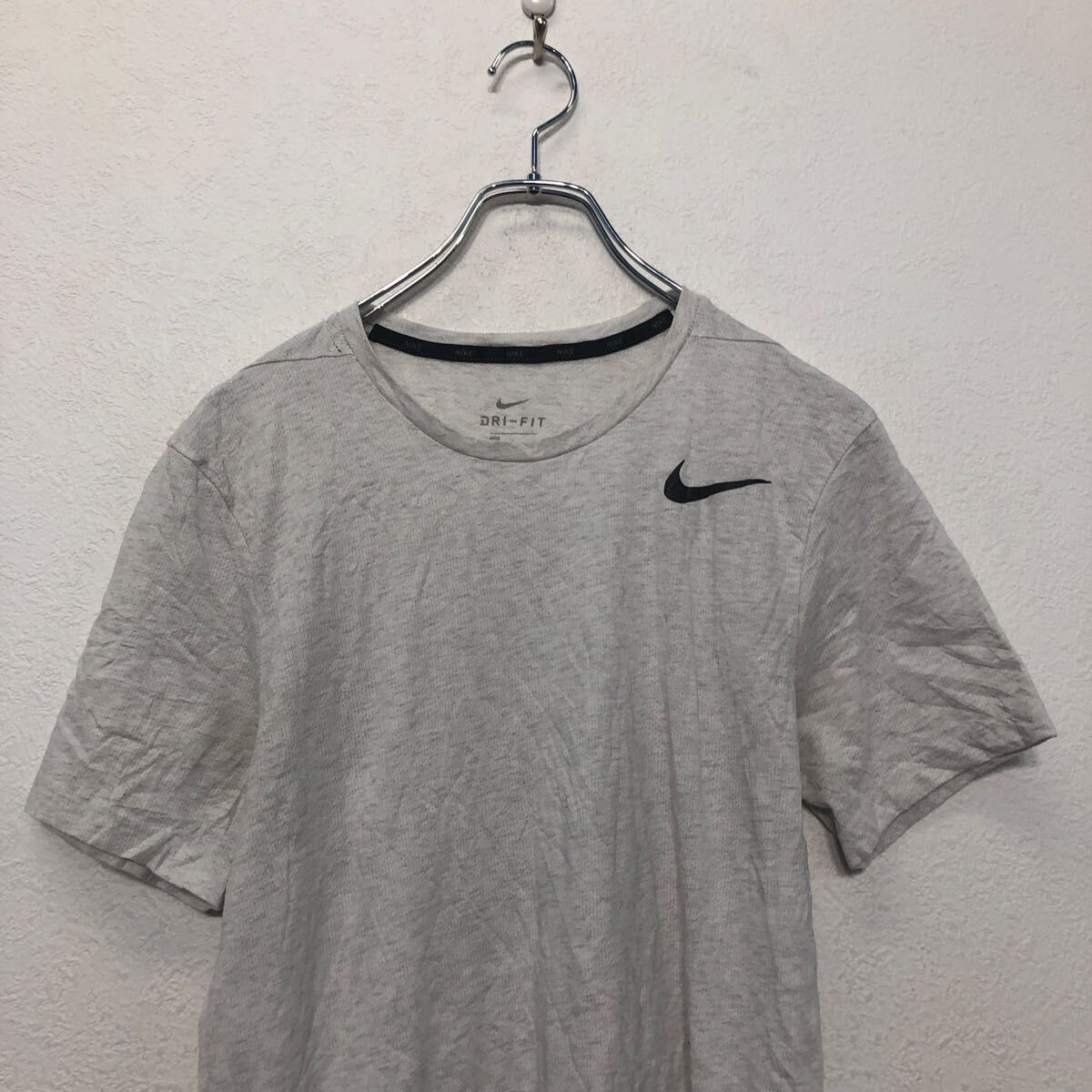 NIKE 半袖 プリント Tシャツ ナイキ S ホワイト スポーツウェア ドライフィット クルーネック 古着卸 アメリカ仕入 a605-7072_画像2