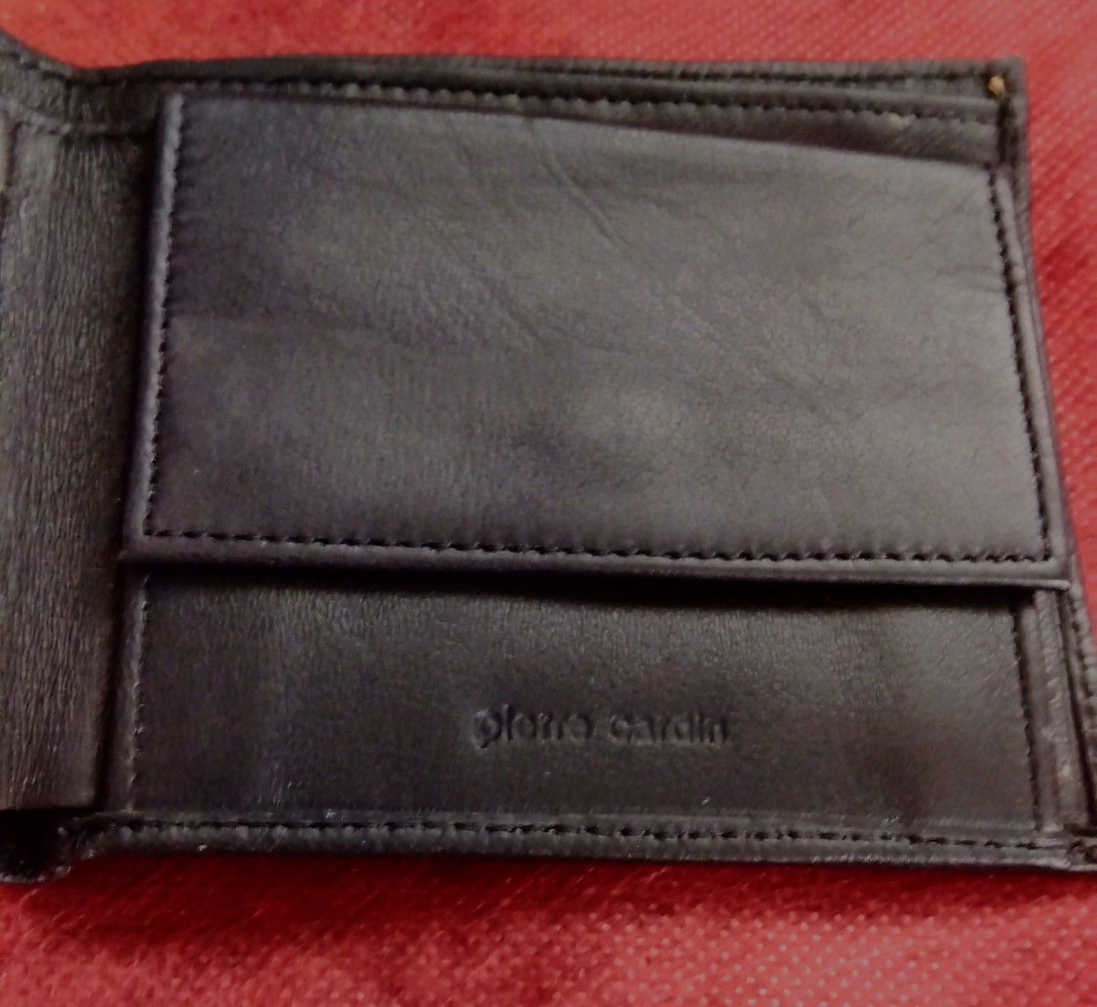 未使用　ピエールカルダン　二つ折り財布　小銭入れつき ブラック 黒 財布 レザー 二つ折り 