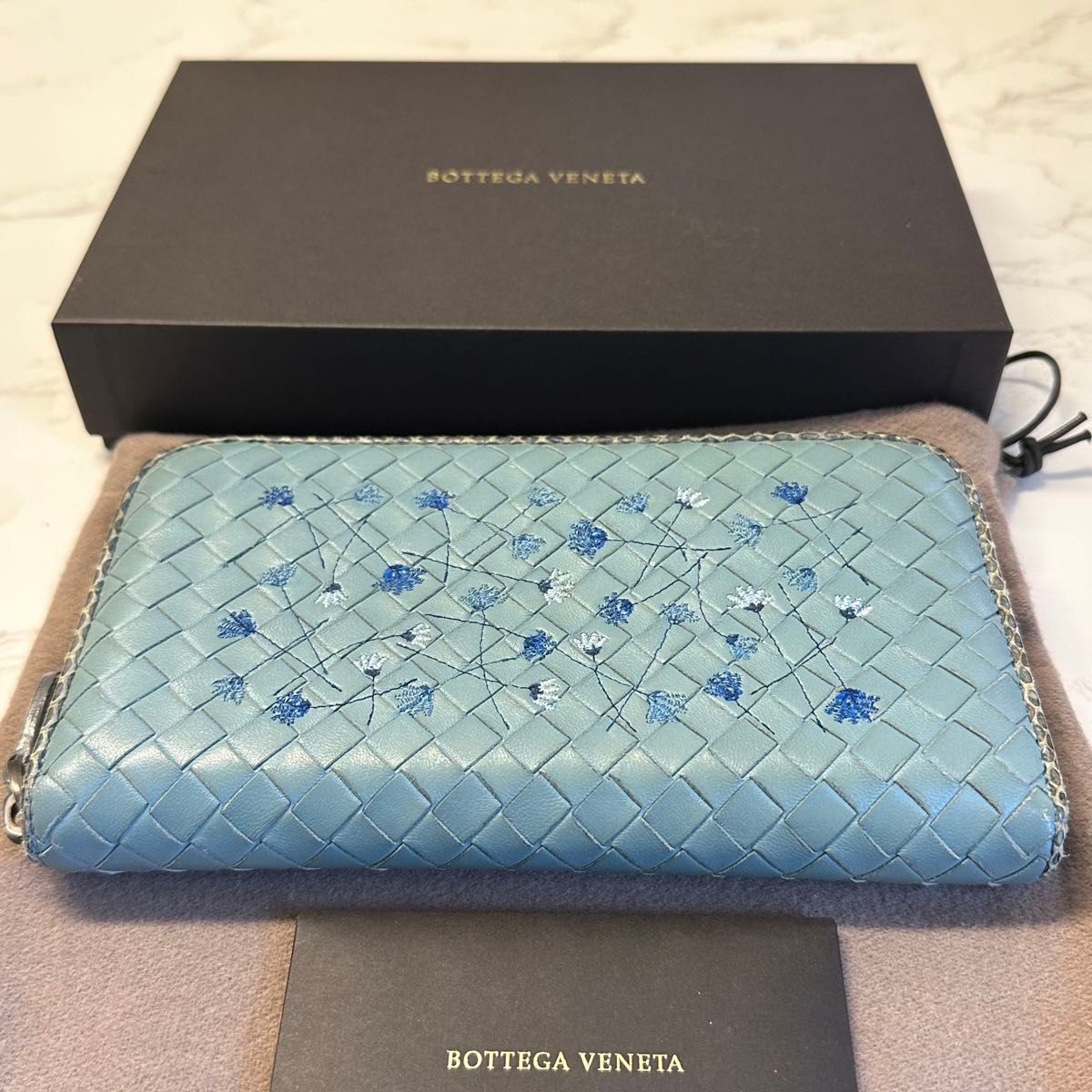 新品同様 超希少 BOTTEGA VENETA ボッテガヴェネタ 財布 長財布 新品同様 超希少 BOTTEGA VENETA ボッテガヴェネタ 財布 長財布