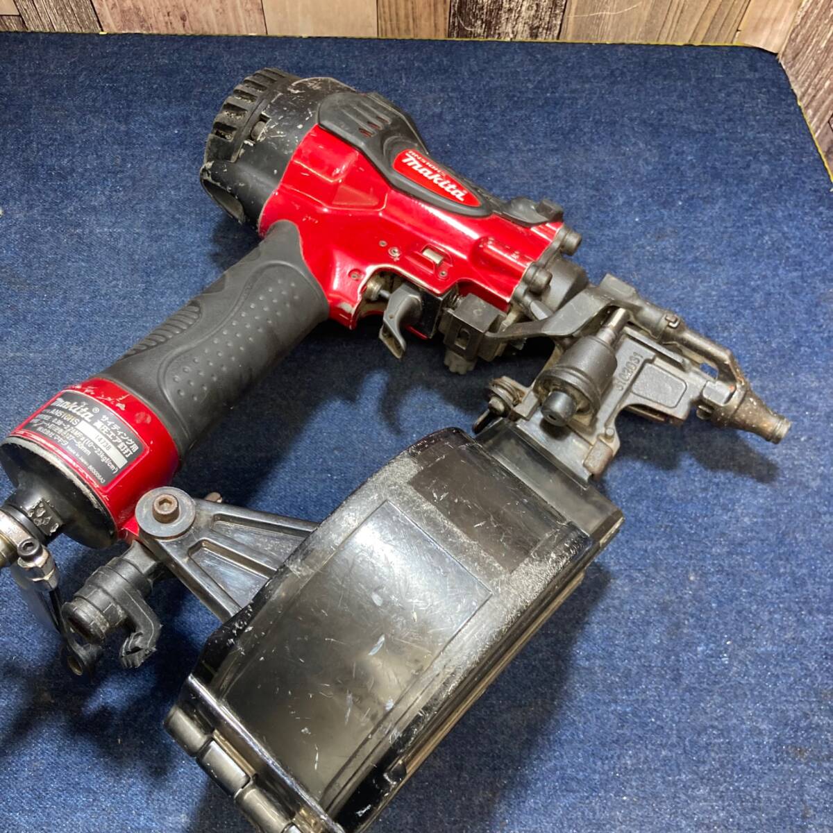 【中古品】★マキタ(makita) 高圧エア釘打ち機 AN510HS≪送料無料≫_画像6