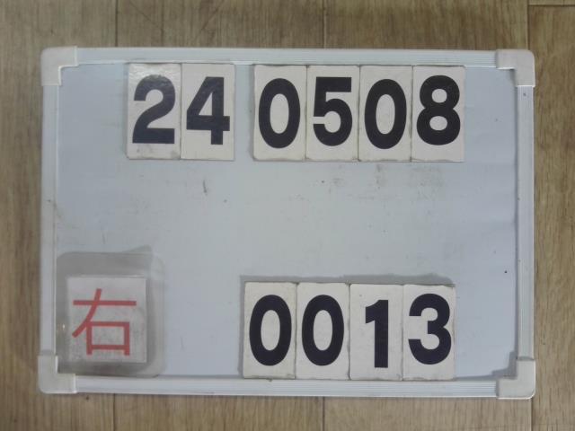 ヴォクシー DBA-ZRR70G 　右　テールランプ　テールレンズ トランス-X 5人 3ZR-FAE 1F7 イチコ 28-220 81550-28591_画像6