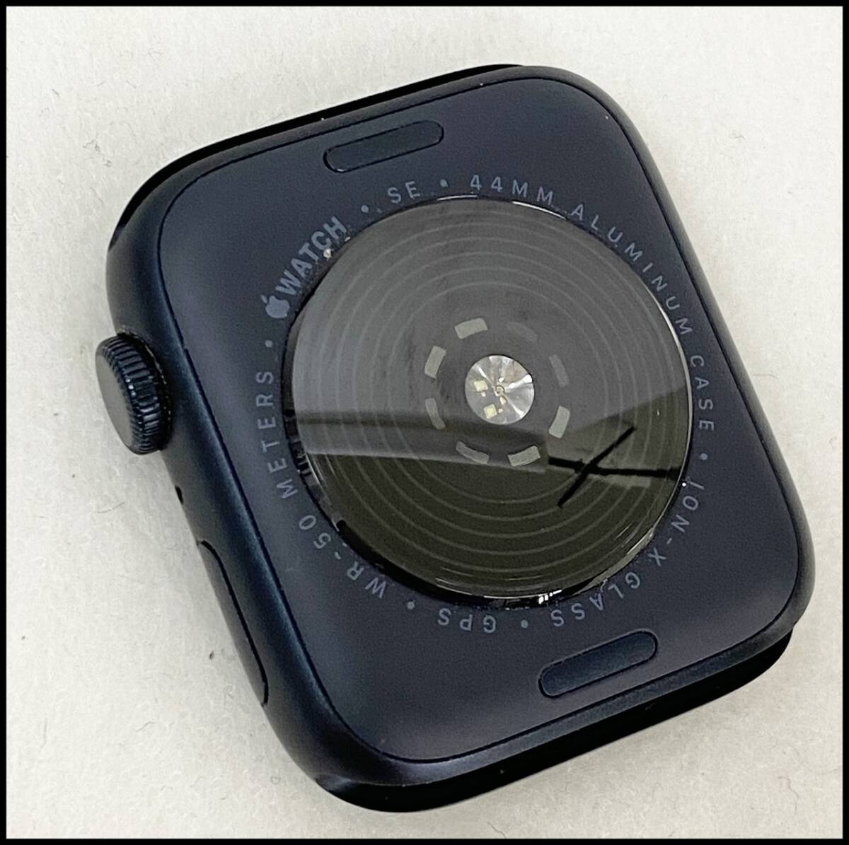中古 Apple Watch SE2 第2世代 44mm GPSモデル A2723 MRE93J/A ミッドナイトスポーツバンド アップルウォッチ バッテリー 98％の画像3
