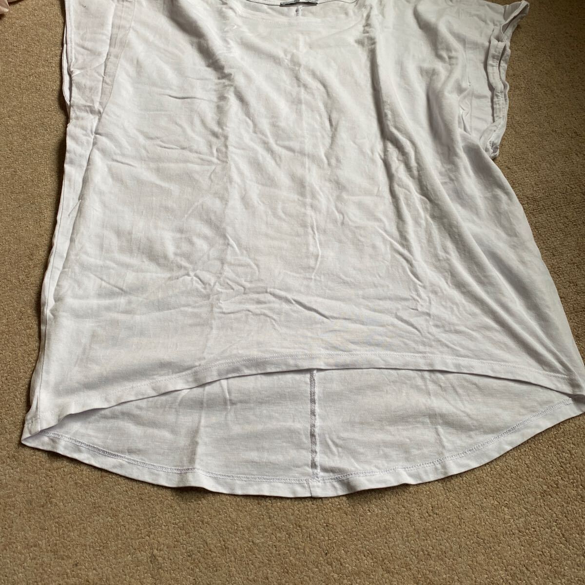 ZARA Tシャツ2枚白、黒　Sサイズ_画像4