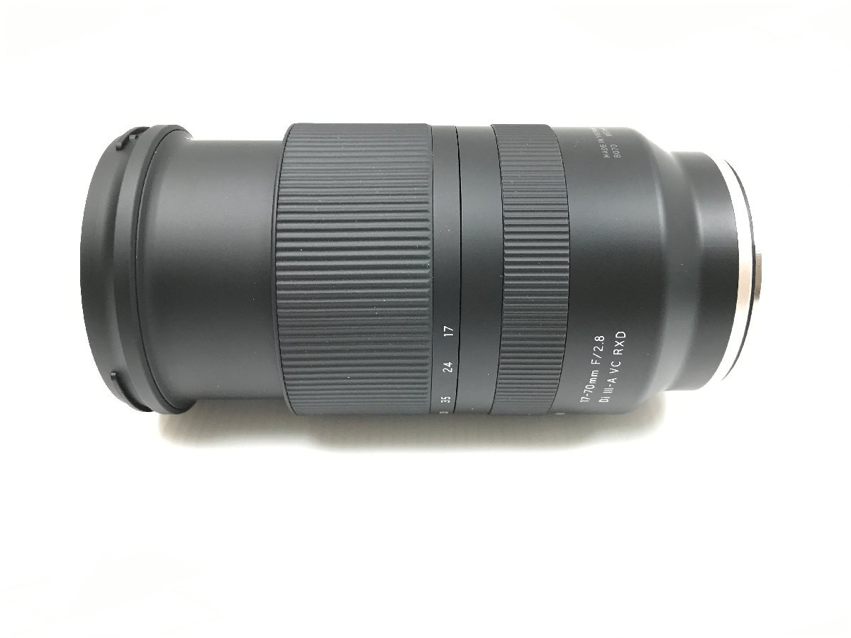 美品 TAMRON タムロン 17-70mm F/2.8 Di III-A VC RXD Model B070 ソニー用 一眼カメラ用レンズ ズームレンズ 大口径 Y05004Sの画像3