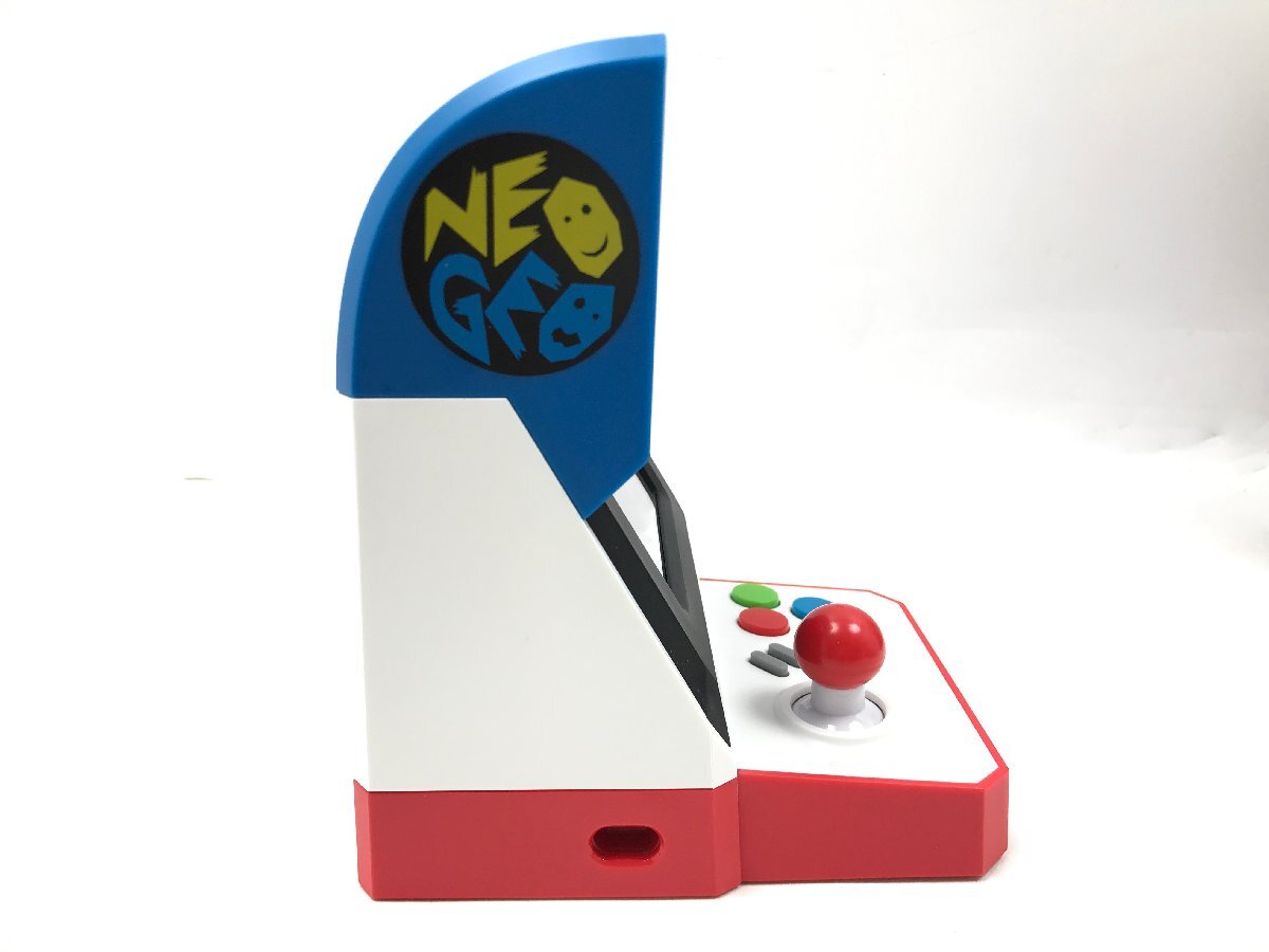 極美品★SNK NEOGEO mini ネオジオ ミニゲーム機 3.5型液晶ディスプレイ 40作品収録 アーケード筐体デザイン 餓狼伝説 FM1J2X1800 Y05083Nの画像6