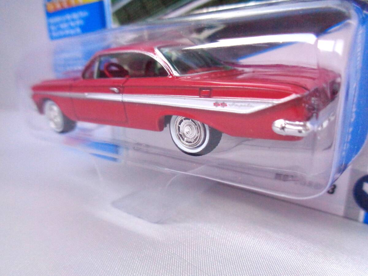 ◆JOHNNY LIGHTNING　ジョニーライトニング　1/64　1961 Chevy Impala SS 409　Roman Red　シェビー インパラ　ロマンレッド_画像3