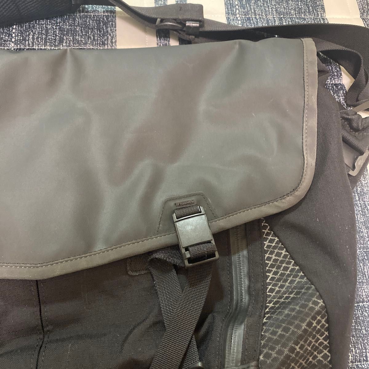 timbuk2 ティンバックツー　メッセンジャーバッグ　TIMBUK 2  ショルダーバッグ