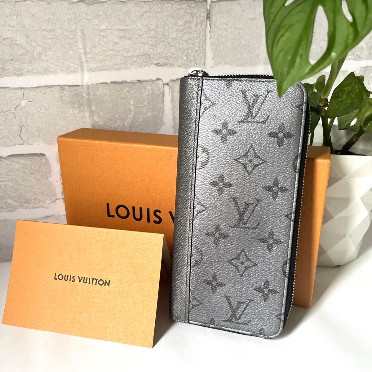 極美品!NFC反応あり タイガラマ ジッピーウォレット ヴェルティカル長財布 LOUIS VUITTON