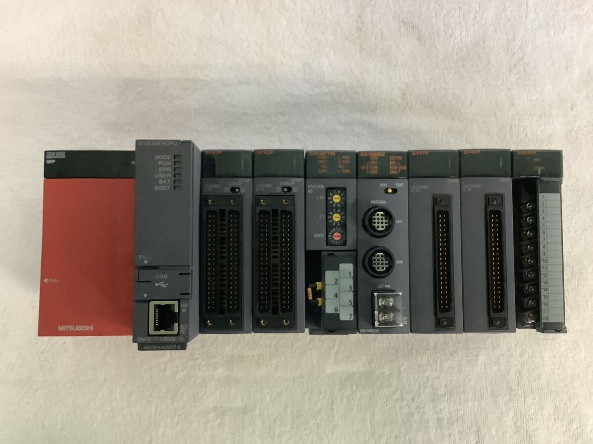 三菱MITSUBISHI MELSEC PLC Q61P,Q13UDEHCPU,QY42Px2,QJ61BT11N,EQ-V680D2,QY41Px2,Q68ADV 9ea 中古品_画像1