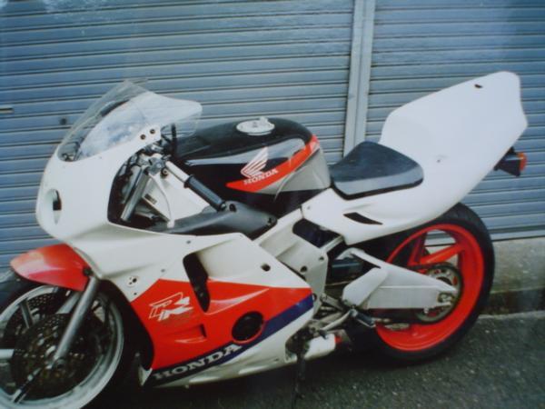 FRP製 CBR250RR用 MC22 とどく Nタイプレースシートカウル FRP製 CBR250RR用 MC22 とどく Nタイプレースシートカウル