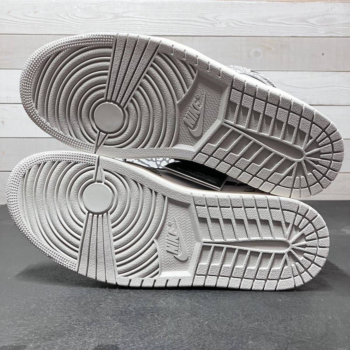 27cm NIKE AIR JORDAN 1 RETRO HIGH HI OG DZ5485-052 WHITE 27cm NIKE AIR JORDAN 1 RETRO HIGH HI OG DZ5485-052 WHITE
