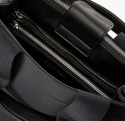 2024最新！　日本未発売　Calvin Klein Havana Sport Mini Bag Crossbody　本物をお届け！！_画像2