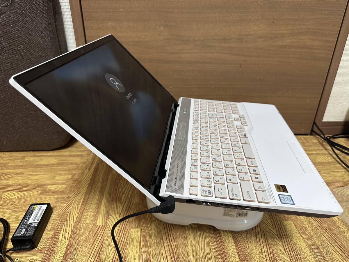 FUJITSU LIFEBOOK FMVA53B3W Intel Core i7-8550U/RAM 8GB/HDD 1TB/15.6型/BD/WINDOWS 10_画像3