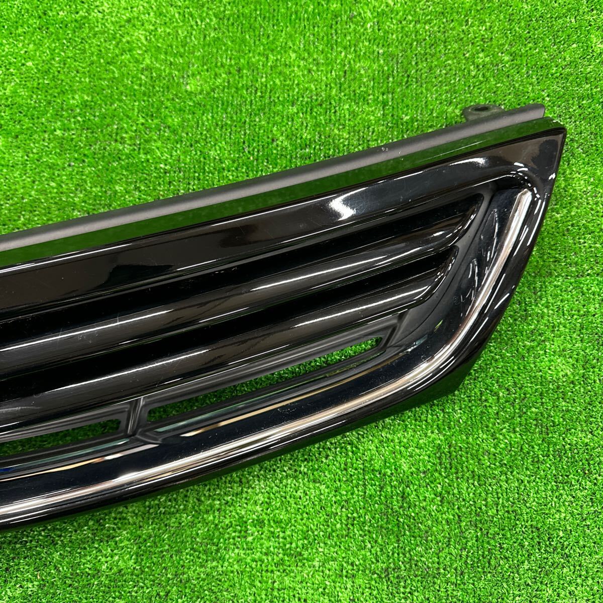  Toyota Corolla Axio Corolla Fielder NRE160 NRE161 NZE161 NZE164 ZRE162 NKE165 Modellista front grille D2533-37720