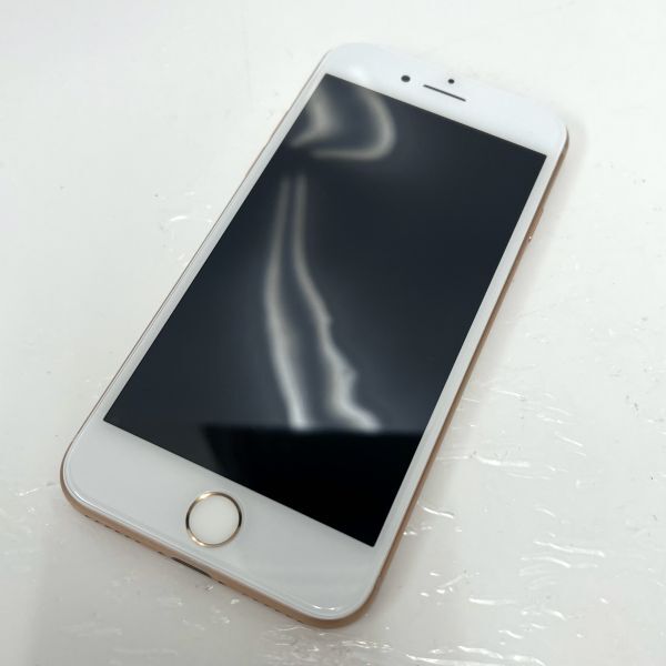【整備品/1円スタート】iPhone8 64GB docomo ドコモ ゴールド 判定◯ SIMロック解除済 アイフォン スマートフォン モバイル DA7_画像3