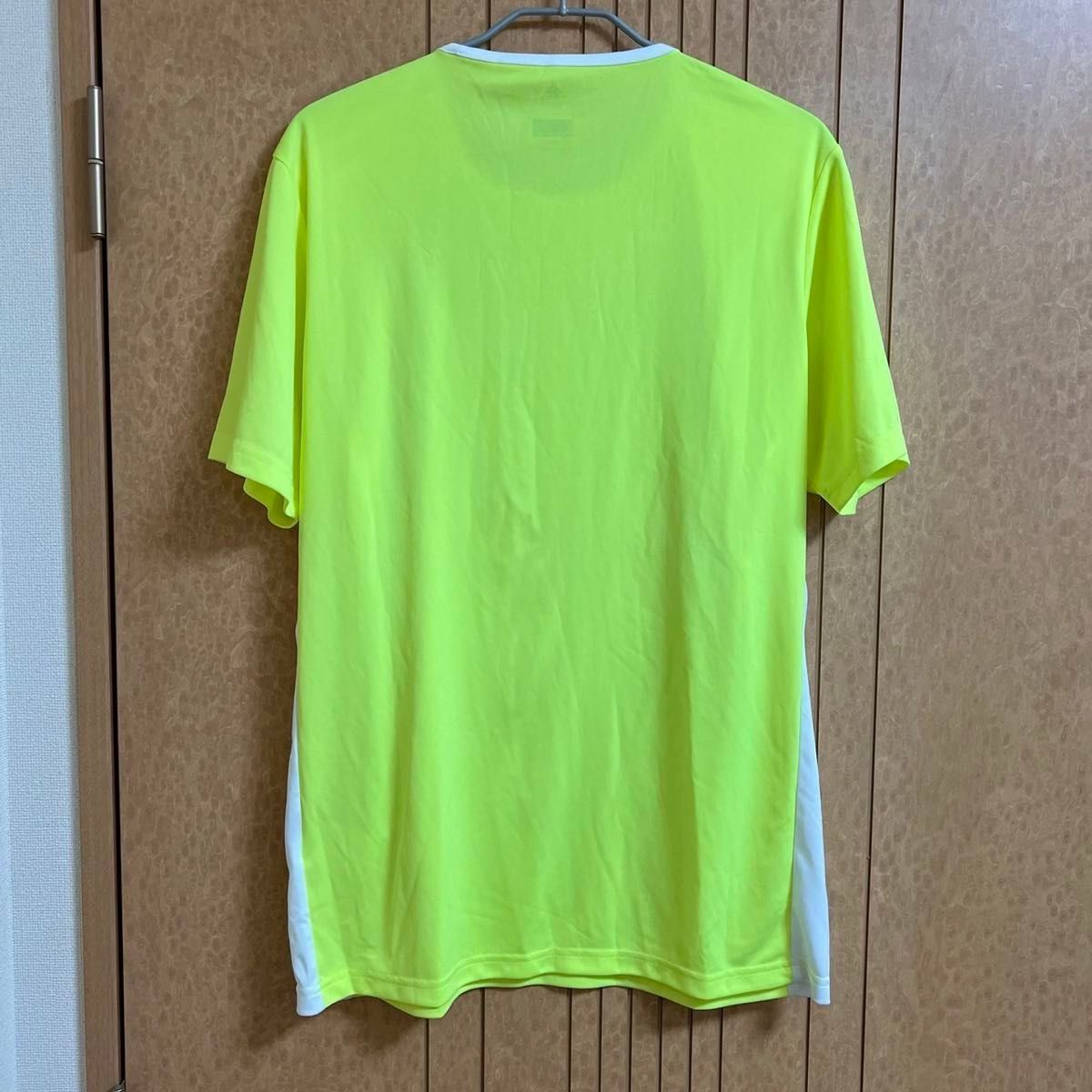 アディダス  トレーニングシャツ　タグ付き　蛍光イエロー　黄色　Lサイズ 半袖