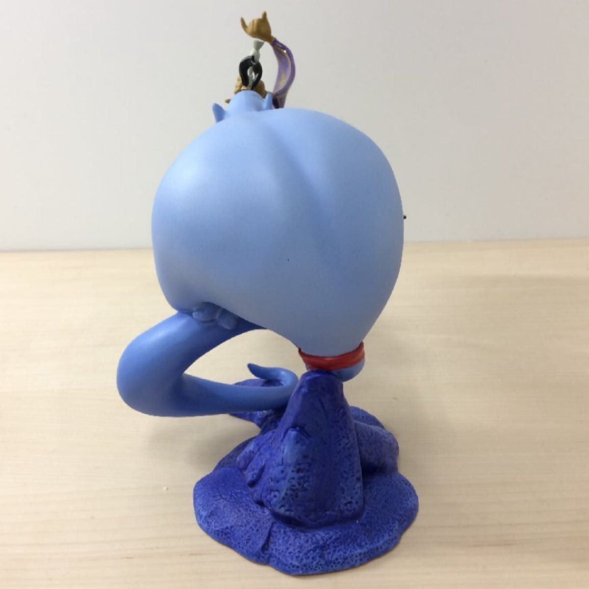 WDCC アラジン ジーニー&魔法のじゅうたん フィギュア チェス I WDCC アラジン ジーニー&魔法のじゅうたん フィギュア チェス I