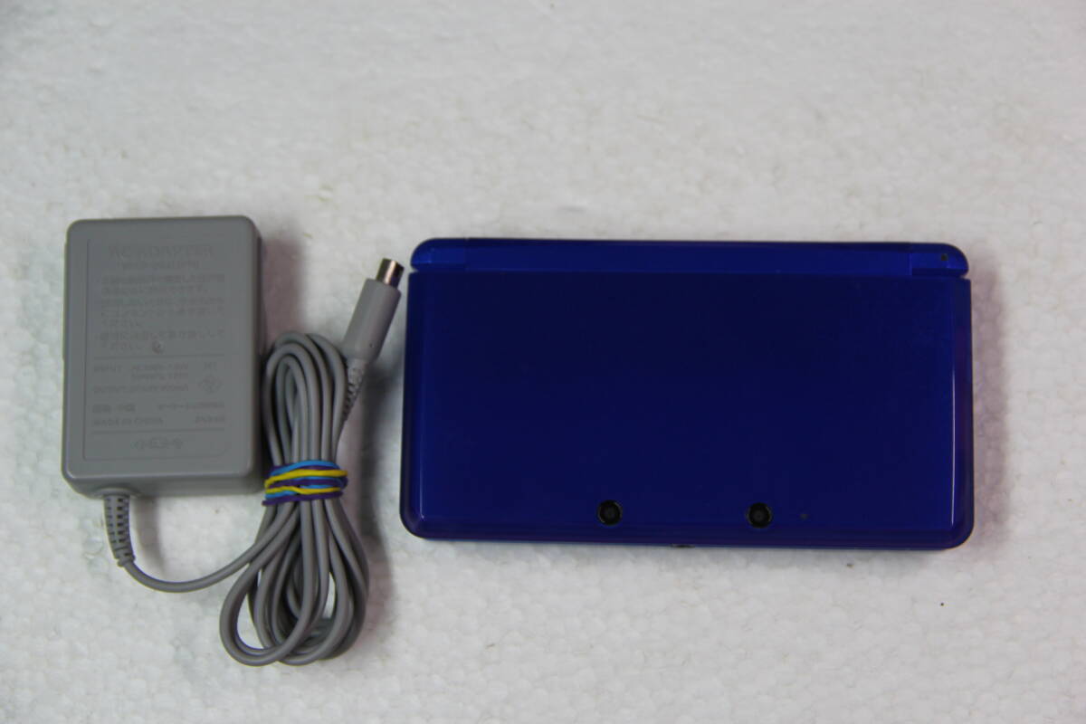 ニンテンドー3DS本体 コバルトブルー 電源コード/2GBメモリカード付属_画像1