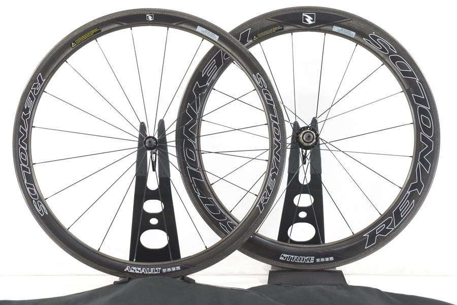 ◆◆レイノルズ REYNOLDS ASSAULT + STRIKE クリンチャー チューブレス ホイール シマノフリー 11速 100/130mm 700C