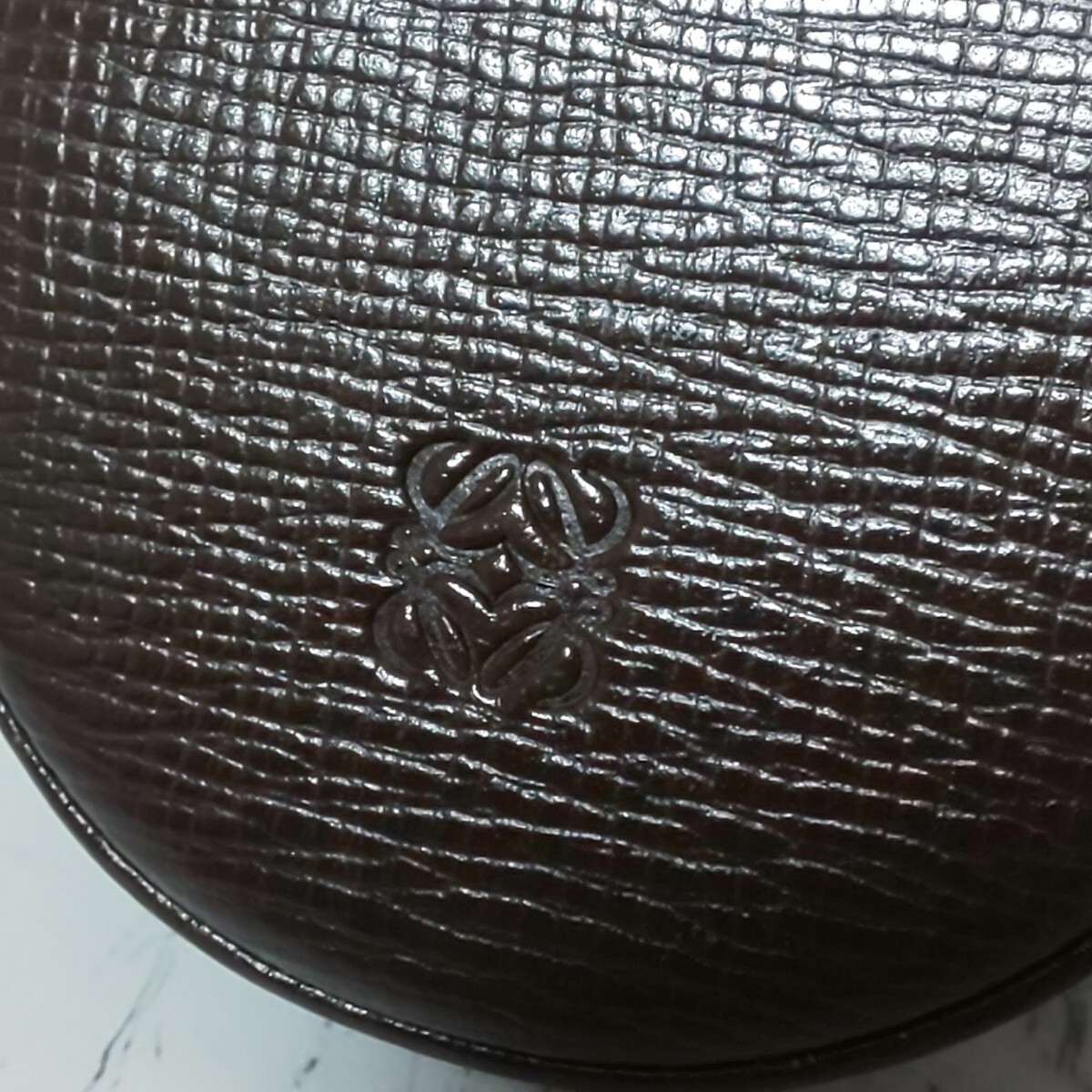 美品/希少】LOEWE ロエベ アナグラム コンパクトコインケース 美品/希少】LOEWE ロエベ アナグラム コンパクトコインケース
