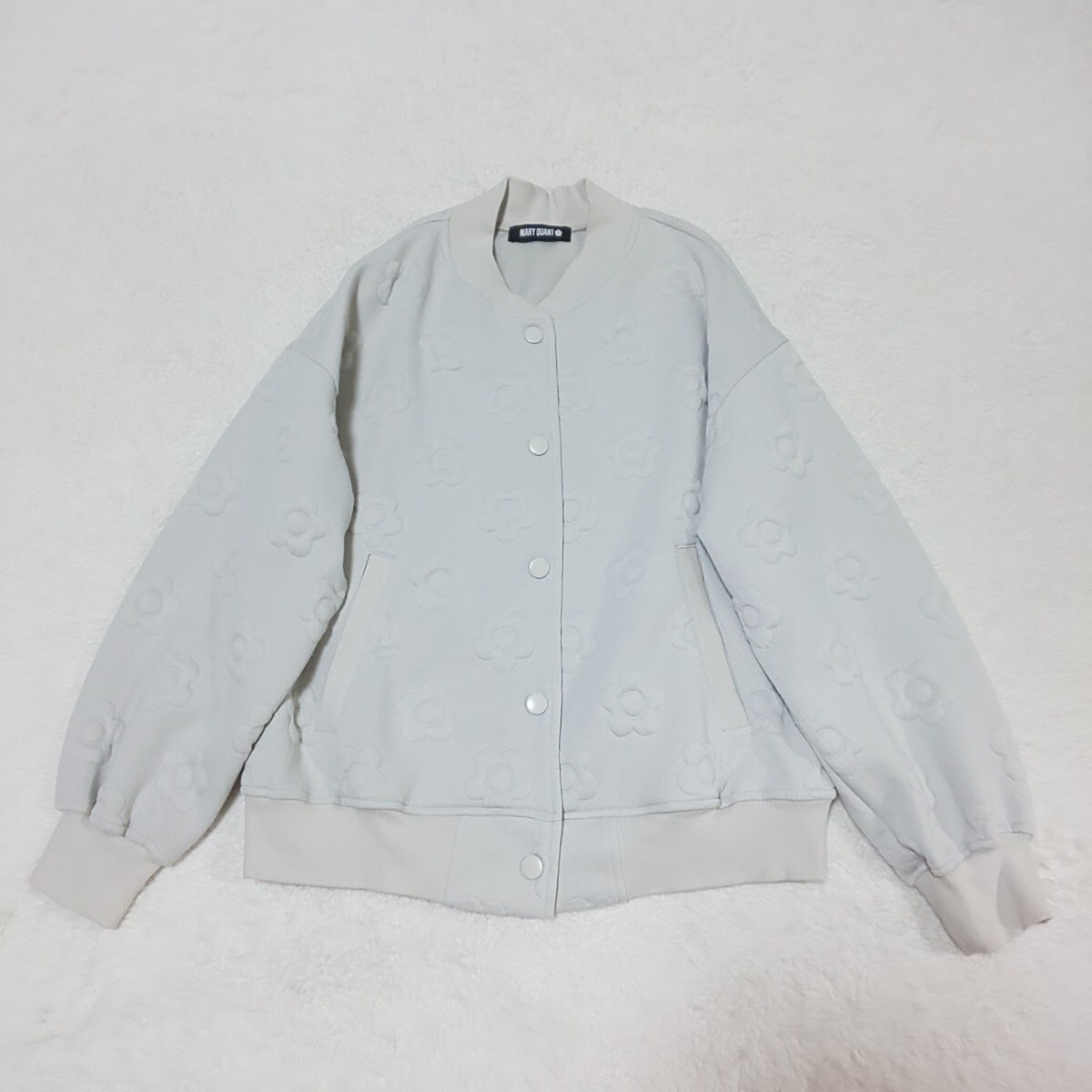 美品/廃盤】MARY QUANT マリークワント デイジー総柄 ジャガード 美品/廃盤】MARY QUANT マリークワント デイジー総柄 ジャガード