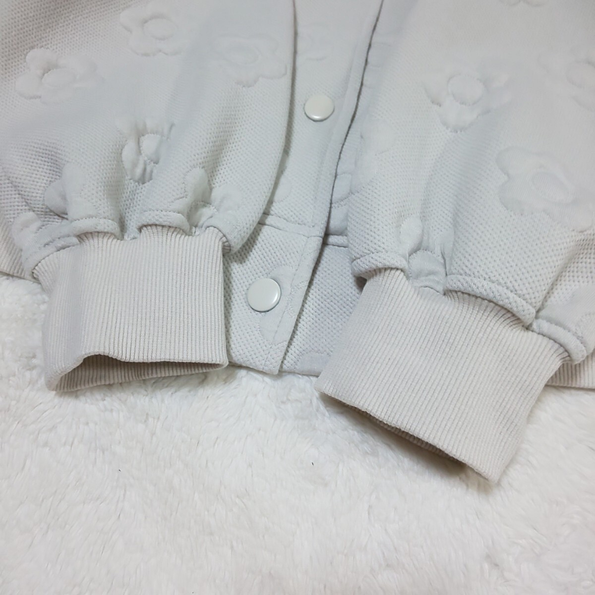 美品/廃盤】MARY QUANT マリークワント デイジー総柄 ジャガード 美品/廃盤】MARY QUANT マリークワント デイジー総柄 ジャガード