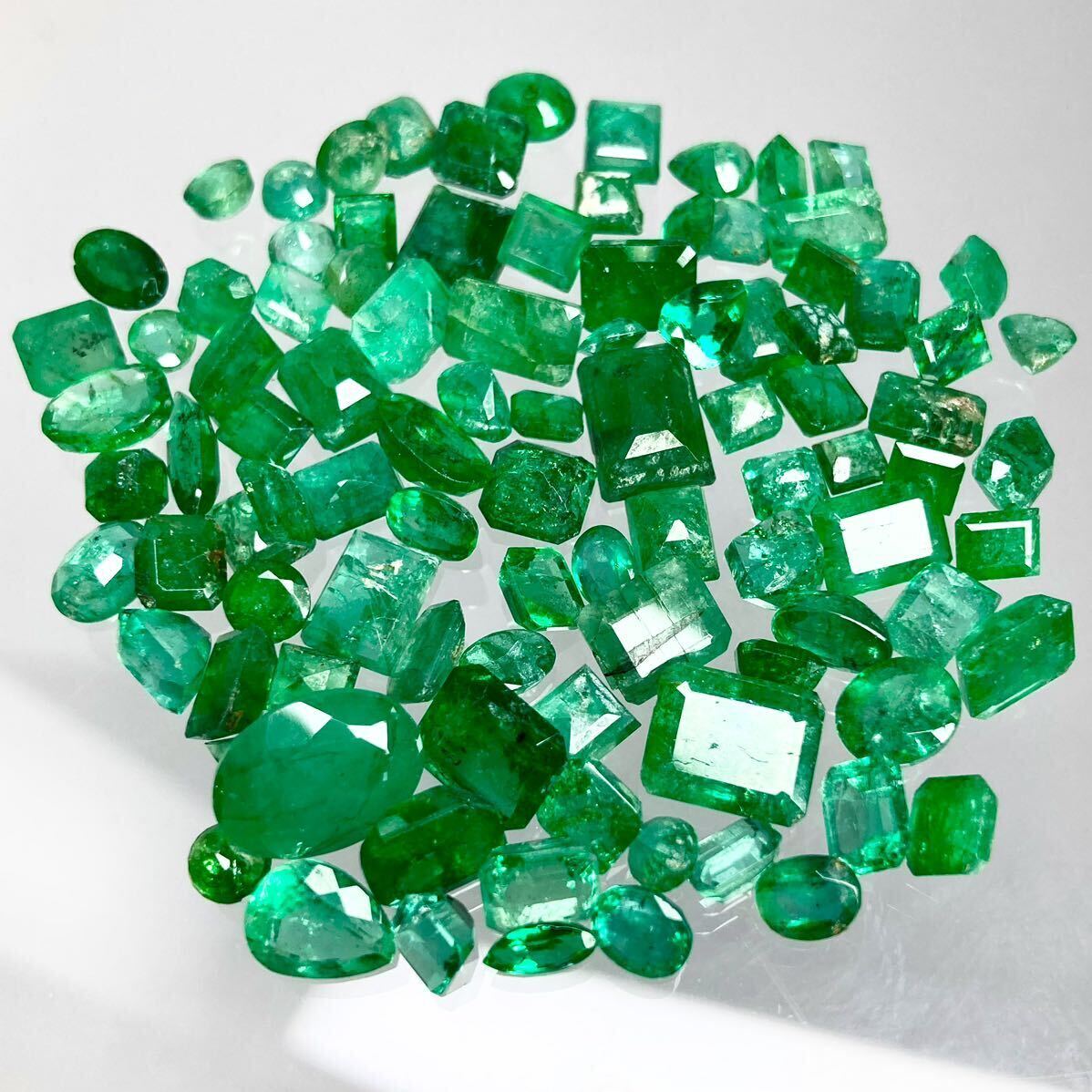 大量!!◆天然エメラルドおまとめ50ct◆m ルース 裸石 宝石 ジュエリー jewelry emerald beryl ベリル 緑玉 ②_画像3