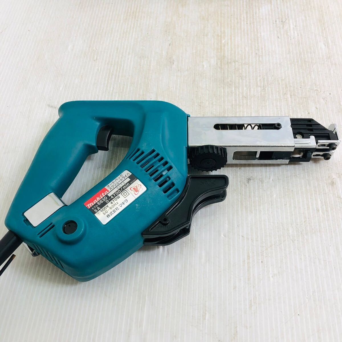 ★☆マキタ makita オートパックスクリュードライバー モデル 6830 無段変速 正逆転両用 電気 電動 大工工具 道具 動作確認済み Q☆★_画像5