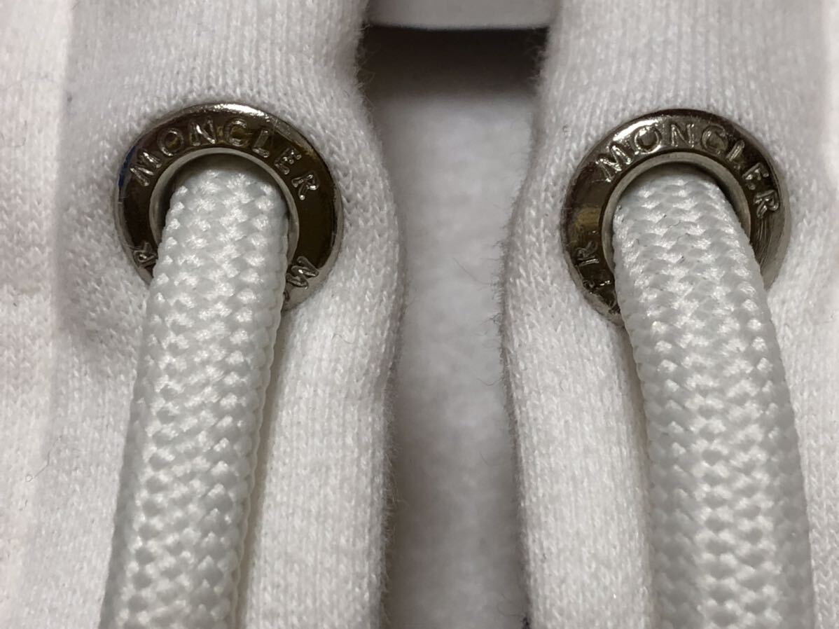 未使用 MONCLER MAGLIA CARDIGAN パーカー ホワイト系 S 正規品 未使用 MONCLER MAGLIA CARDIGAN パーカー ホワイト系 S 正規品