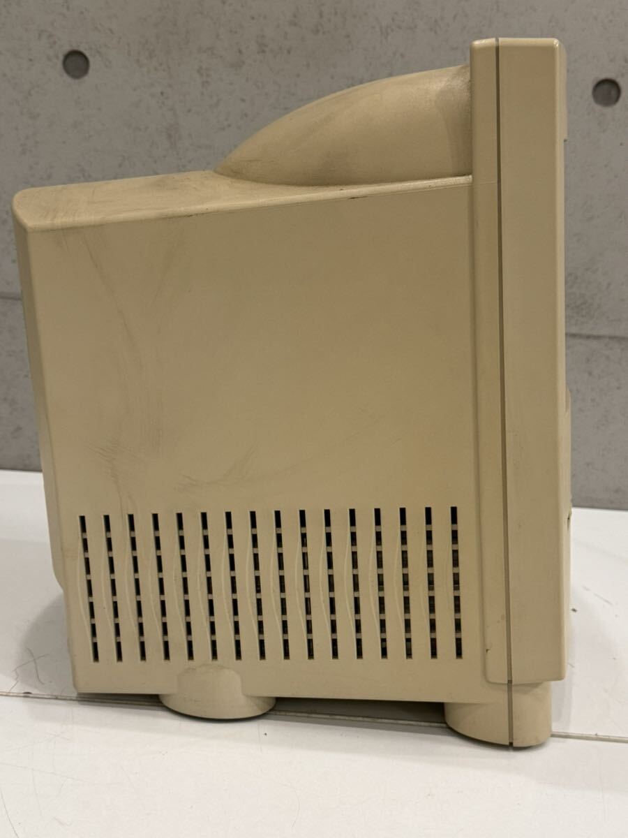 ★ Apple Macintosh Color Classic M1600 マッキントッシュ コンピューター パソコン 本体のみ 通電未確認 ジャンク出品 0430MNの画像5