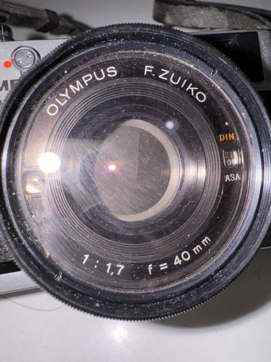 ★ OLYMPUS オリンパス 35DC フィルムカメラ レンジファインダー レンズ F.ZUIKO 1:1,7 f=40mm 動作未確認 ジャンク出品 #D824 0426SAの画像4