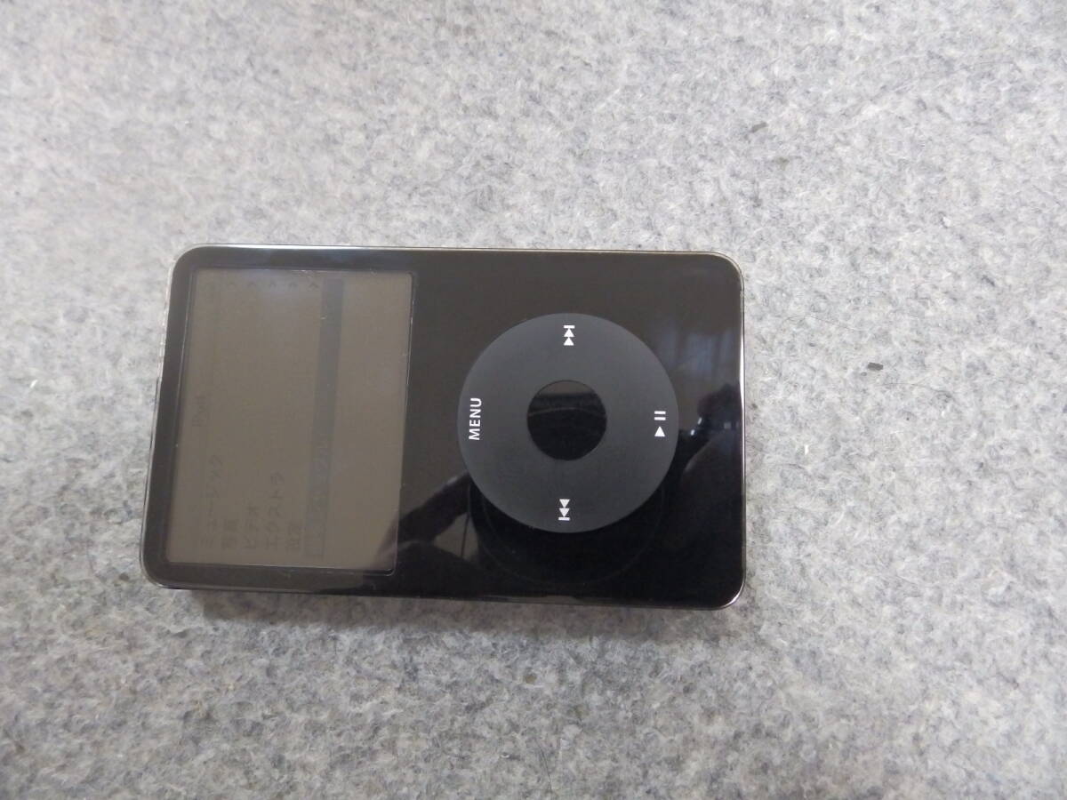 ★☆iPod classic 30G 動作確認済み　A1136 第5世代　アップル　Apple 動作確認済み 送料無料☆★_画像1