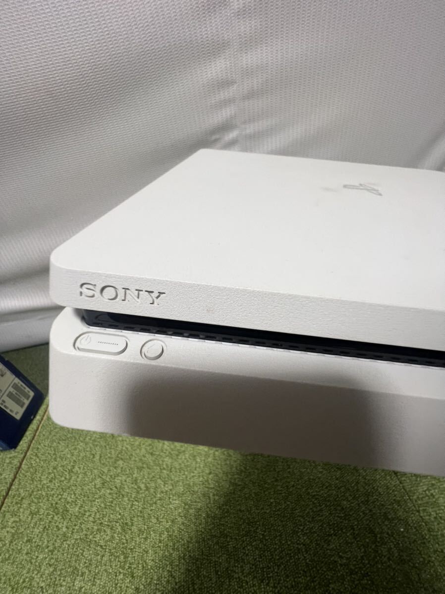【ジャンク】SONY ソニー PlayStation PS4 CUH-2100A ホワイト コントローラー×3 箱説明書付き_画像3