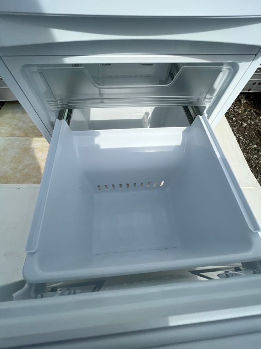 #15 TOSHIBA 東芝 ノンフロン冷凍冷蔵庫 GR-U15BS(W) 2023年 2ドア 右開き ホワイト _画像5