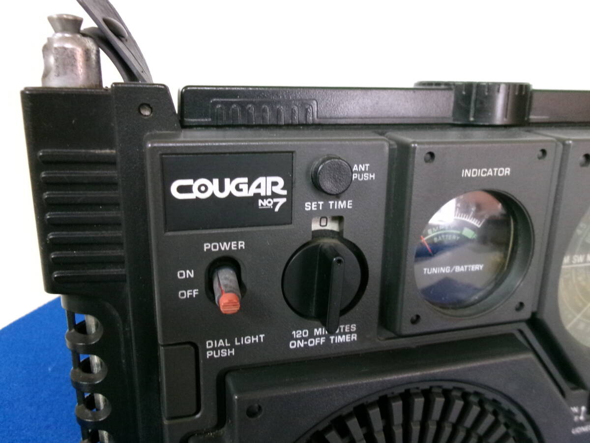 N-720【5-13】◎5 当時物 ナショナル パナソニック RF-877 COUGAR No.7 クーガーBCLラジオ 通電・受信OK 中古・現状品 昭和レトロ_画像4