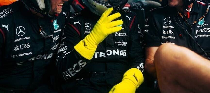 2023 Mercedes AMGpe Toro nasF1 team supplied goods pito Crew for glove 11 size not for sale Hamilton russell PUMA