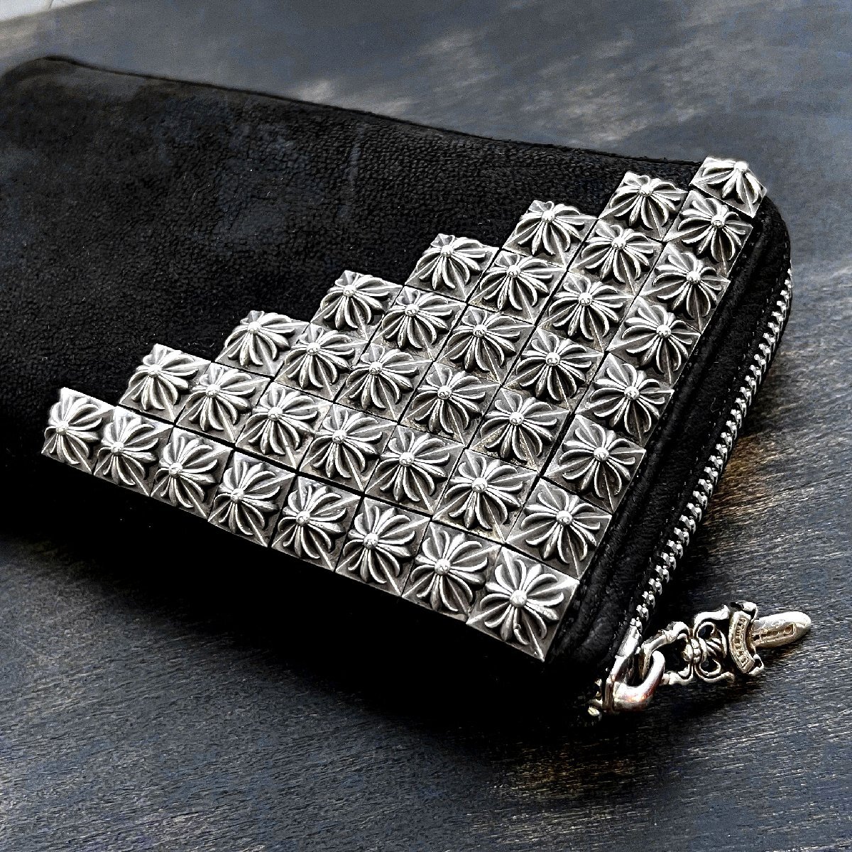 【激レア / デストロイレザー】CHROME HEARTS クロムハーツ REC F ZIP ゼロピラミッド スタッズコーナー ラウンドジップ レザーウォレット_画像3