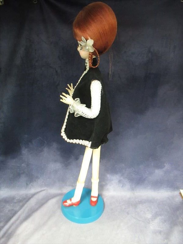 昭和レトロ 黒いお洋服の女の子 ポーズ人形 さくら人形 サクラドール ミニワンピース 少女 乙女 フランス人形 アンティーク 約56㎝_画像3