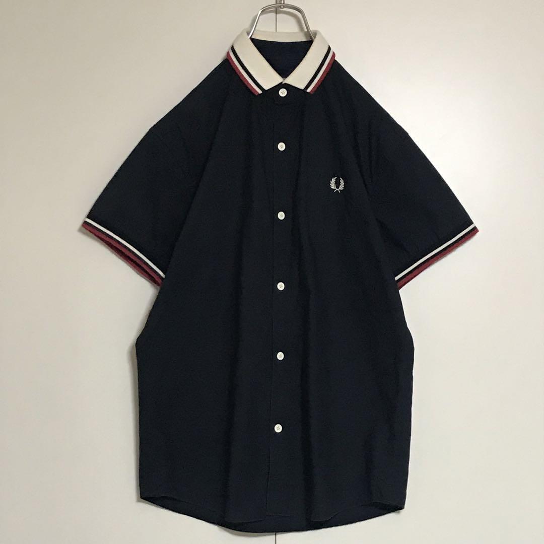 【日本製】フレッドペリー　刺繍ロゴ入り半袖シャツ　ネイビー　襟袖リブ　H806_画像2
